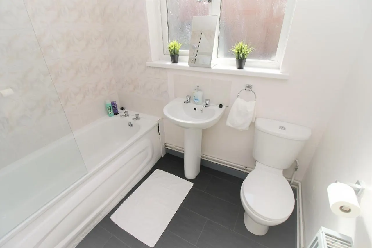 Fitzroy Terrace By Property Promise Cardiff Holiday home
